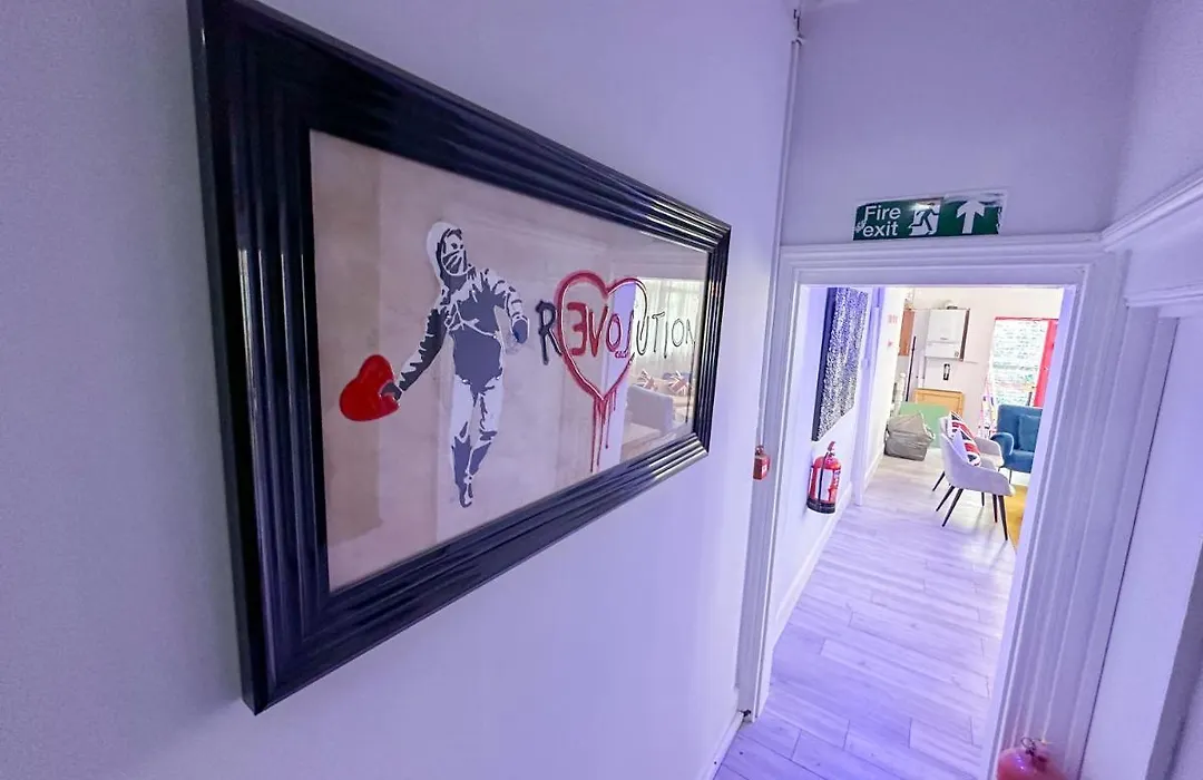Pink Door Guesthouse-1